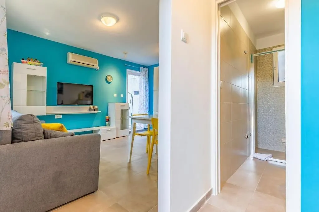 Newly Renovated Apartment With Terrace Medulin